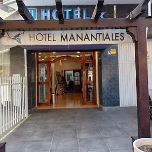  Hotel Manantiales